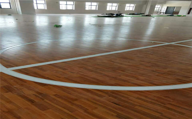 混凝土块破碎(大块混leyu70vip凝土怎么破碎)